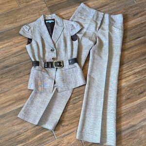 LIKE NEW Antonio Melani Women's Cap Sleeve Blazer & Pants